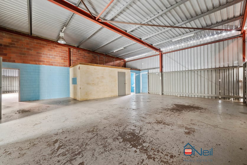 Click to view all images 1/7 Hendon Way Kelmscott WA 6111 - Image 3