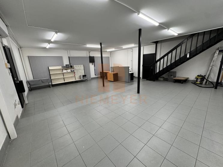 Click to view all images Whole Building/2A Yangoora Road Belmore NSW 2192 - Image 3