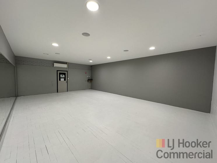 Click to view all images 3&4/5B Toowoon Bay Road Long Jetty NSW 2261 - Image 3