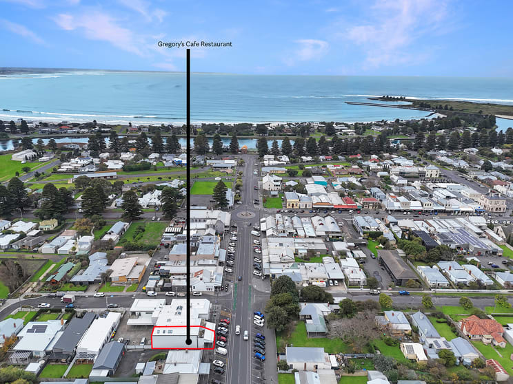 Click to view all images 1/32 Bank Street Port Fairy VIC 3284 - Image 2