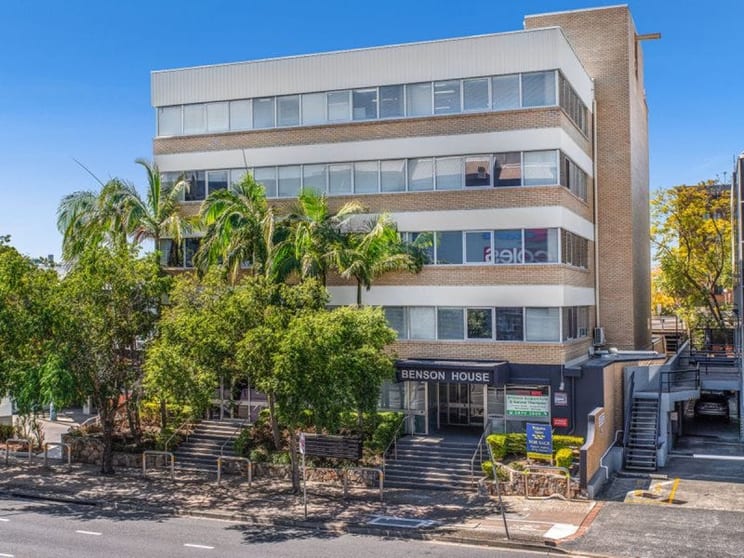 Click to view all images 3/2 Benson Street Toowong QLD 4066 - Image 1