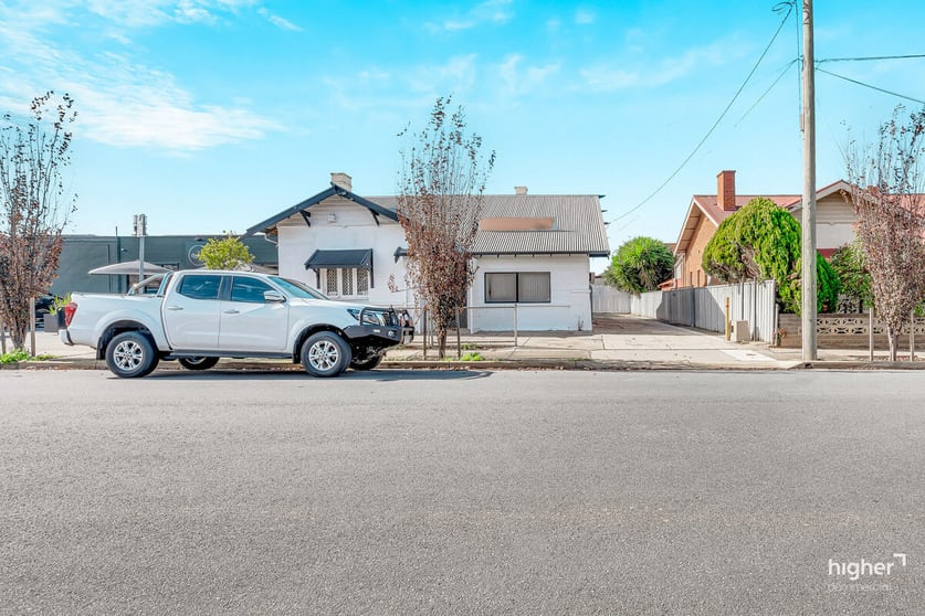 Click to view all images 28 Dew Street Thebarton SA 5031 - Image 1