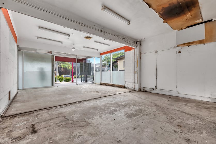 Click to view all images 2/17 Sunshine Beach Road Noosa Heads QLD 4567 - Image 3