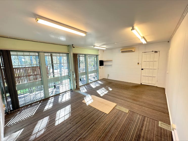 Click to view all images 5/1431 Pittwater Road Narrabeen NSW 2101 - Image 1