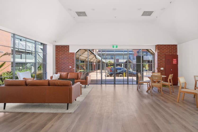 70 Trenerry Crescent Abbotsford VIC 3067 - Image 3