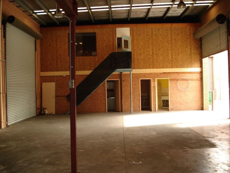 Click to view all images Unit 3/14 Cunningham Street Moorebank NSW 2170 - Image 2