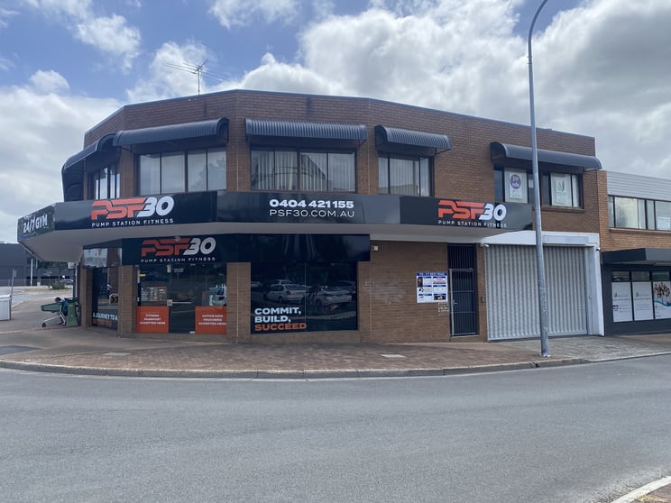 Click to view all images Seven Hills NSW 2147 - Image 1