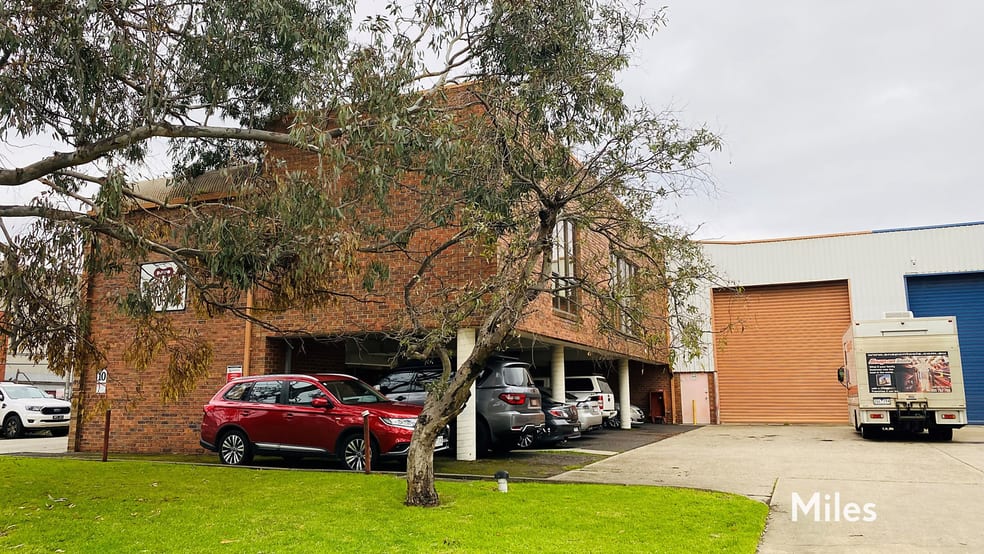 Click to view all images 10-12 Northern Road Heidelberg West VIC 3081 - Image 2