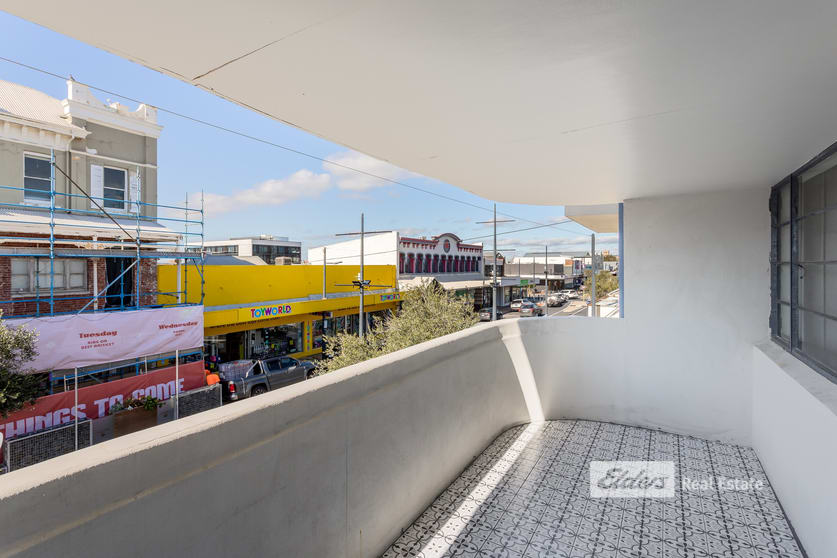 Click to view all images 103 Victoria Street Bunbury WA 6230 - Image 2