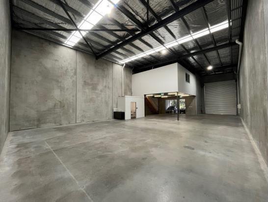 Click to view all images Unit 11/18-20 Edward St Oakleigh VIC 3166 - Image 3