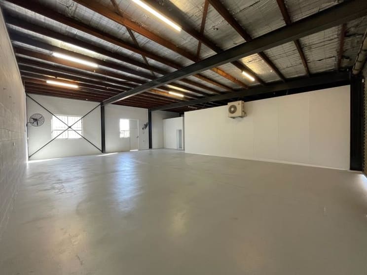 Click to view all images Unit 3/197 Ingham Road West End QLD 4810 - Image 3