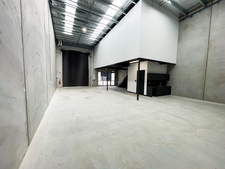 Click to view all images 22 Argon Circuit Clyde North VIC 3978 - Image 3