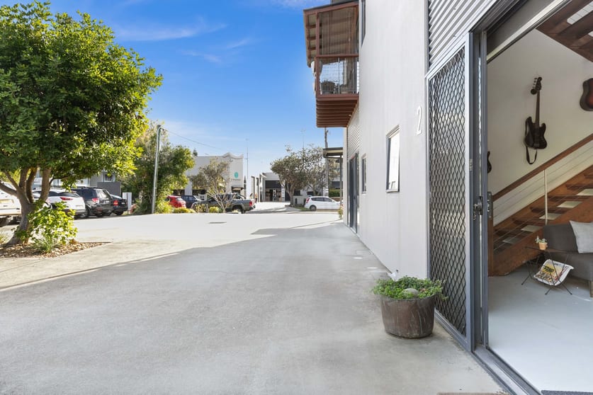 Click to view all images 2/69 Centennial Circuit Byron Bay NSW 2481 - Image 3