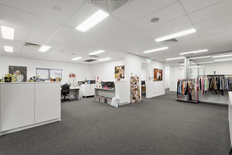 Click to view all images Part 86-90 Barwon Terrace South Geelong VIC 3220 - Image 2