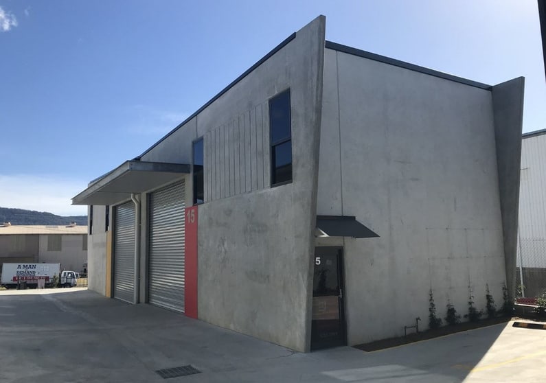 Click to view all images 15/7 Investigator Drive Unanderra NSW 2526 - Image 1