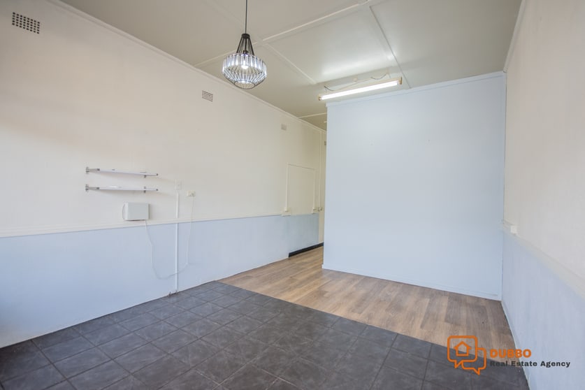 Click to view all images 82 Wingewarra Street Dubbo NSW 2830 - Image 2