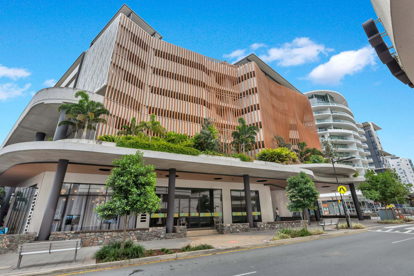 Click to view all images 2/11 Smith Street Mooloolaba QLD 4557 - Image 1