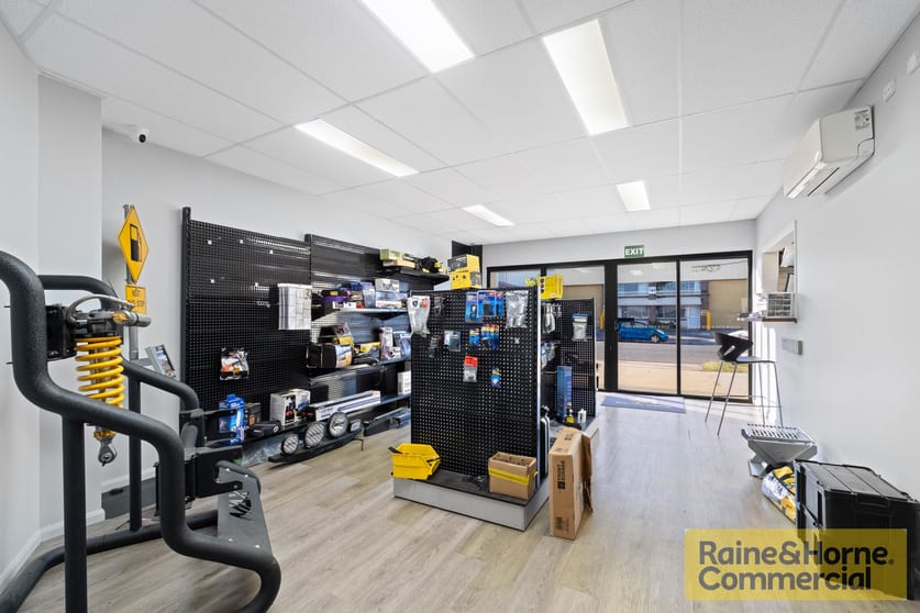 Click to view all images 121 Granite Street Geebung QLD 4034 - Image 3