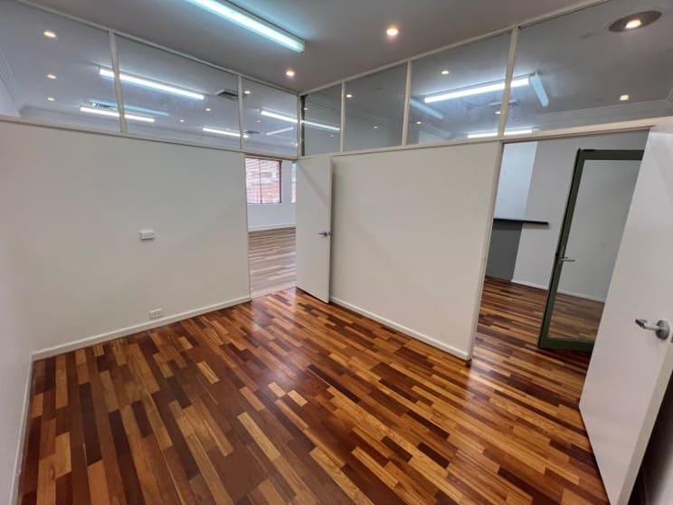 Click to view all images Level 1 Suite 3/13 William Street Fairfield NSW 2165 - Image 3