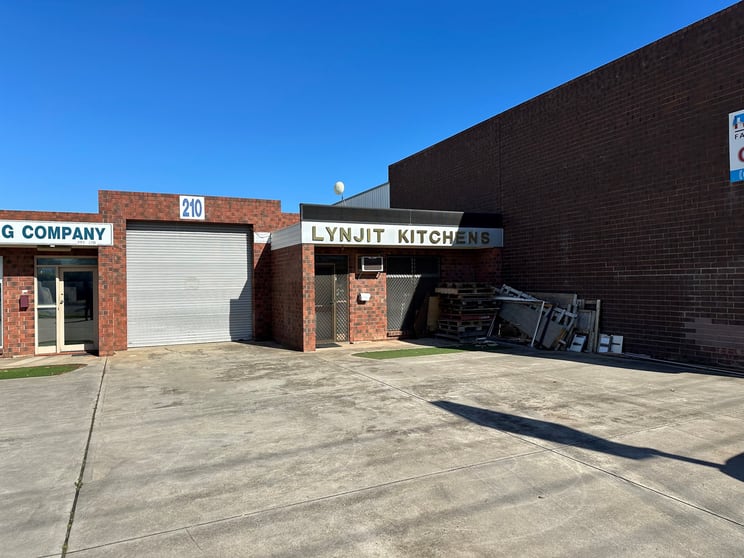 Click to view all images Unit 2, 210 Grange Road Flinders Park SA 5025 - Image 2
