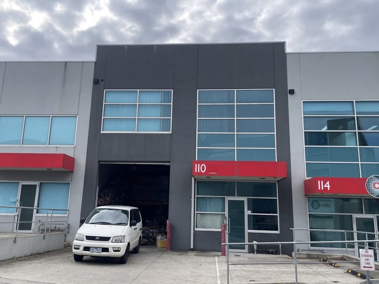 Click to view all images 1/110 Bakehouse Road Kensington VIC 3031 - Image 1