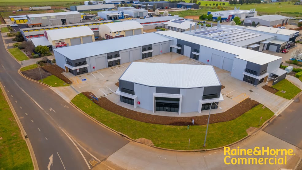 Click to view all images 5/5 Blueridge Drive Dubbo NSW 2830 - Image 3
