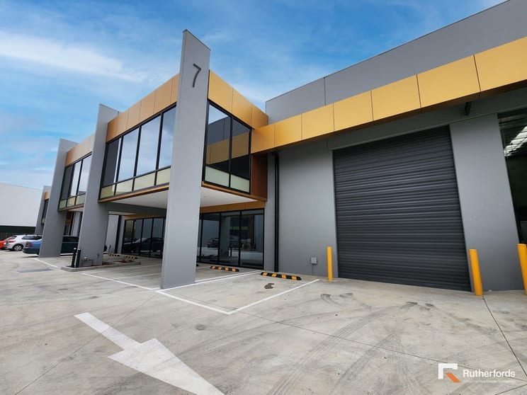 Click to view all images 7/47 Merri Concourse Campbellfield VIC 3061 - Image 2