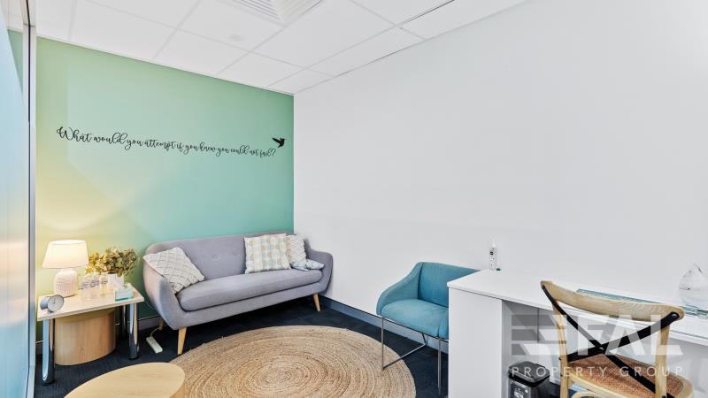 Click to view all images Unit 10/8 - 12 Stuart Street Bulimba QLD 4171 - Image 3