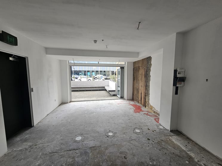 Click to view all images Ground Shop 1/13-17 Castray Esplanade Battery Point TAS 7004 - Image 3