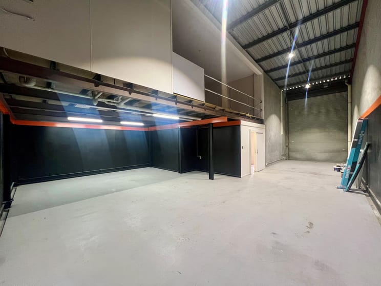 Click to view all images 10/49 Jijaws Street Sumner QLD 4074 - Image 3