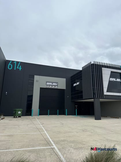 Click to view all images 614 Edgars Road Epping VIC 3076 - Image 3