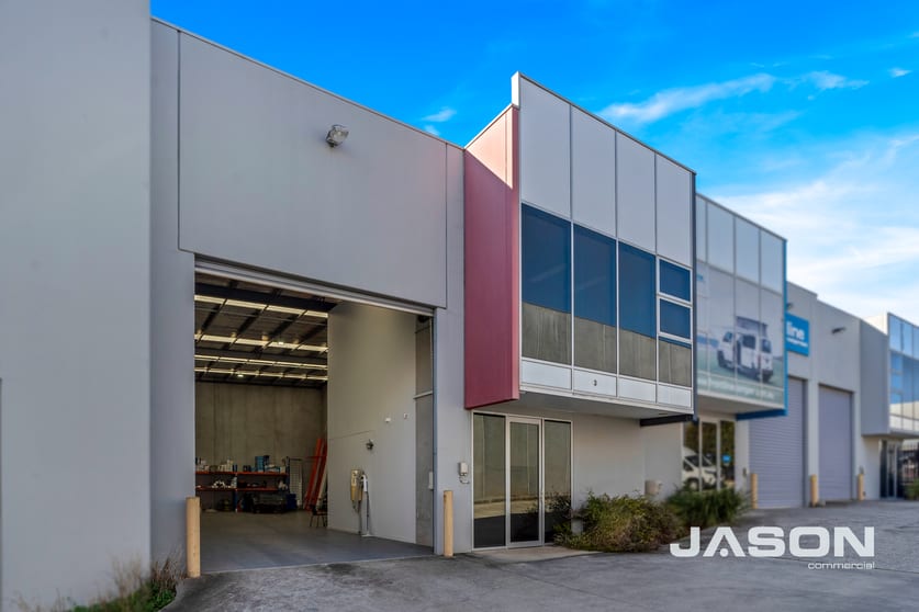 Click to view all images 3/15 Lindon Court Tullamarine VIC 3043 - Image 2