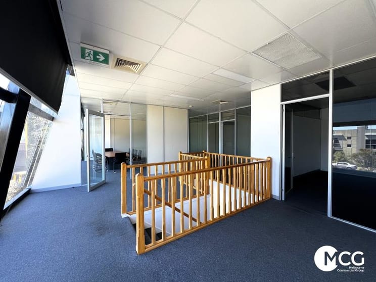Click to view all images 5 Mallett Road Tullamarine VIC 3043 - Image 3