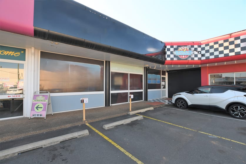 Click to view all images 3/10 Heidke Street Avoca QLD 4670 - Image 1