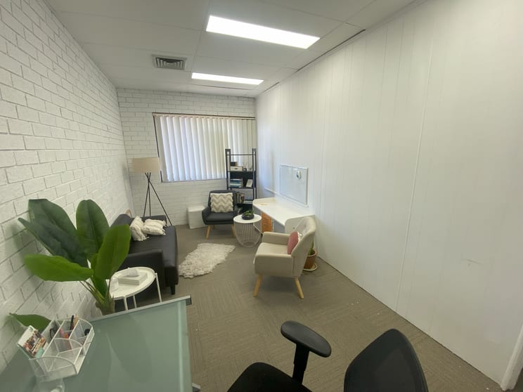 Click to view all images Office 4/115-121 Best Rd Seven Hills NSW 2147 - Image 2