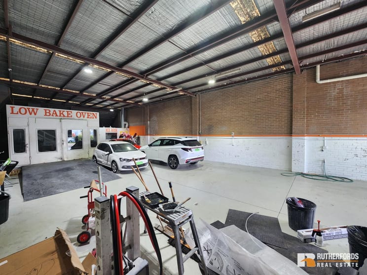 1/27 Carrick Drive Tullamarine VIC 3043 - Image 2