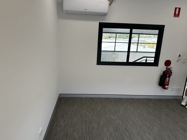 Click to view all images 8/9 Lindsay Street Rockdale NSW 2216 - Image 3