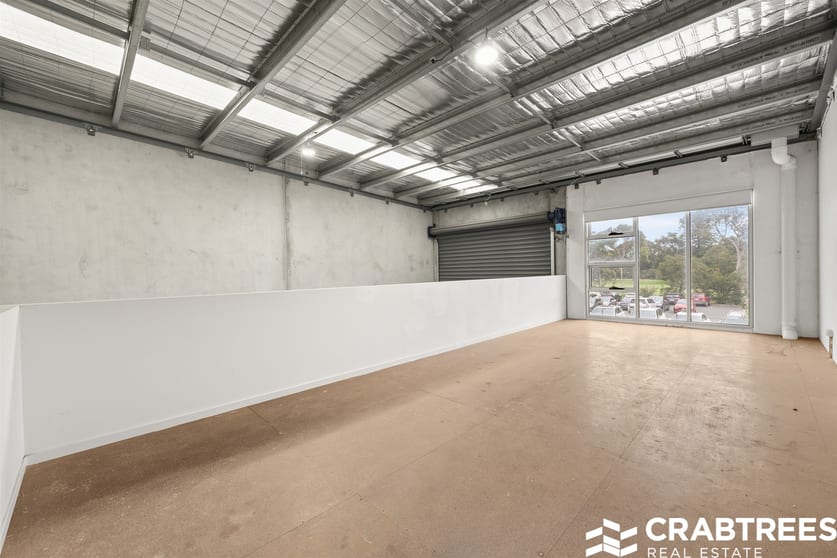 Click to view all images 8/1 Graham Road Clayton South VIC 3169 - Image 3