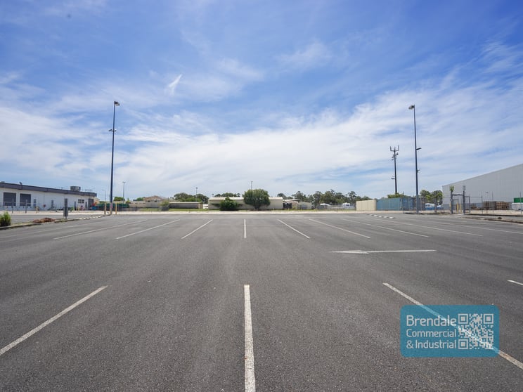 Click to view all images Lawnton QLD 4501 - Image 1