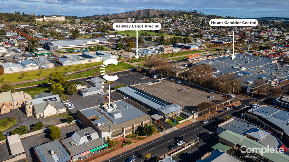 Click to view all images A1/11 HELEN STREET Mount Gambier SA 5290 - Image 2