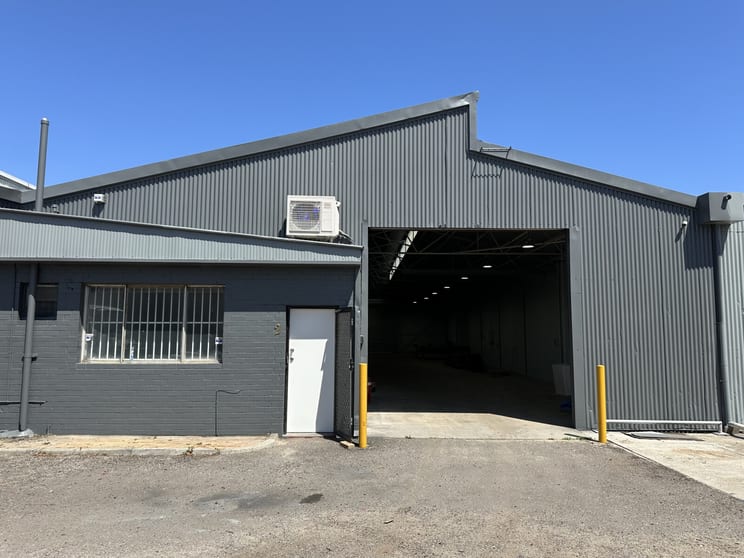 Unit 2, 45 Munt Street Bayswater WA 6053 - Image 1