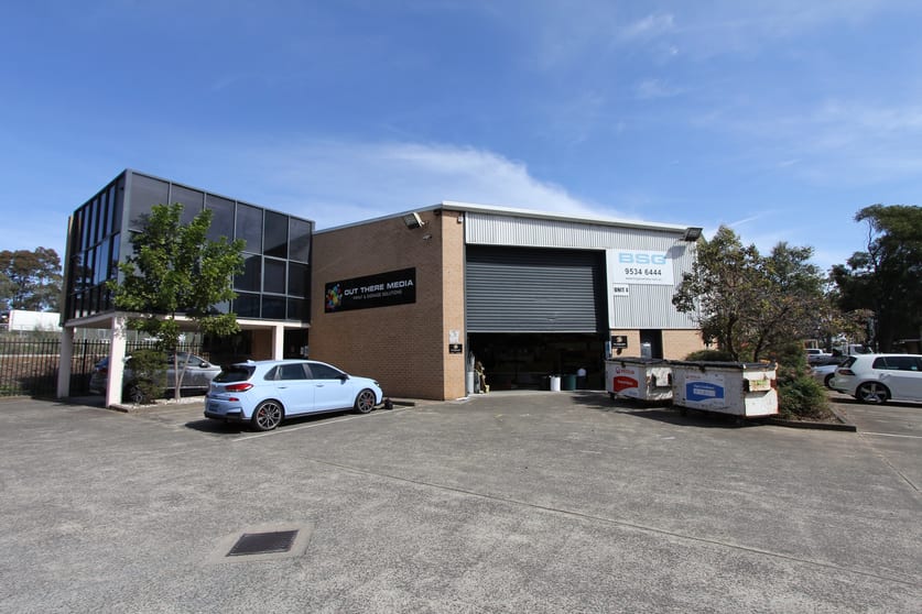 Click to view all images Unit 4/6 Jindalee Place Riverwood NSW 2210 - Image 1