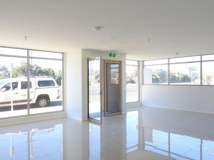 Click to view all images 93 Nepean Highway Aspendale VIC 3195 - Image 2