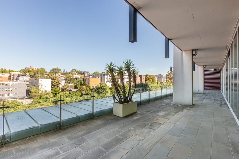 Click to view all images Lvl 4 Whole floor/10 Yarra Street South Yarra VIC 3141 - Image 2