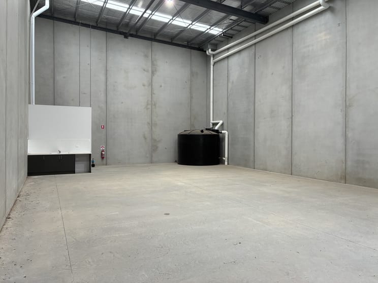Click to view all images 5/14 Concept Drive Delacombe VIC 3356 - Image 2