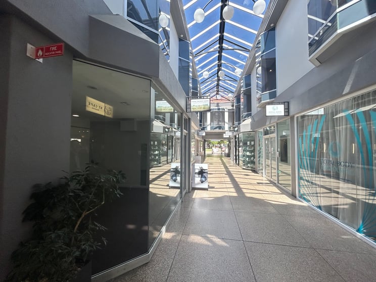 Click to view all images Unit 11/22-30 Franklin Street Griffith ACT 2603 - Image 3