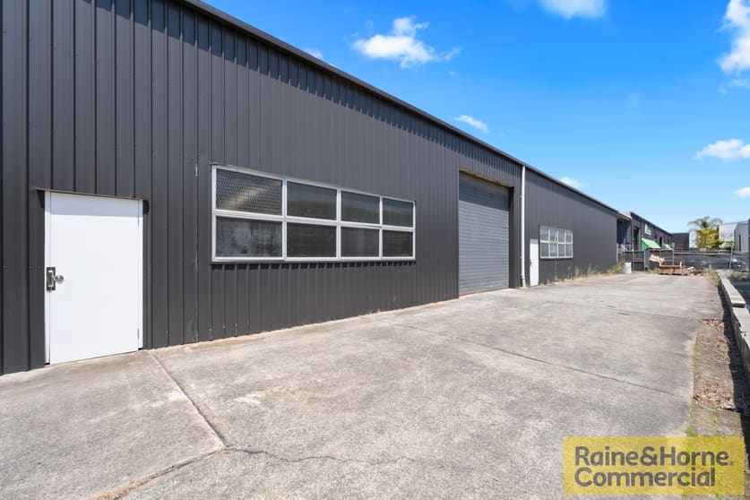 Click to view all images 2/29 Lathe Street Virginia QLD 4014 - Image 1