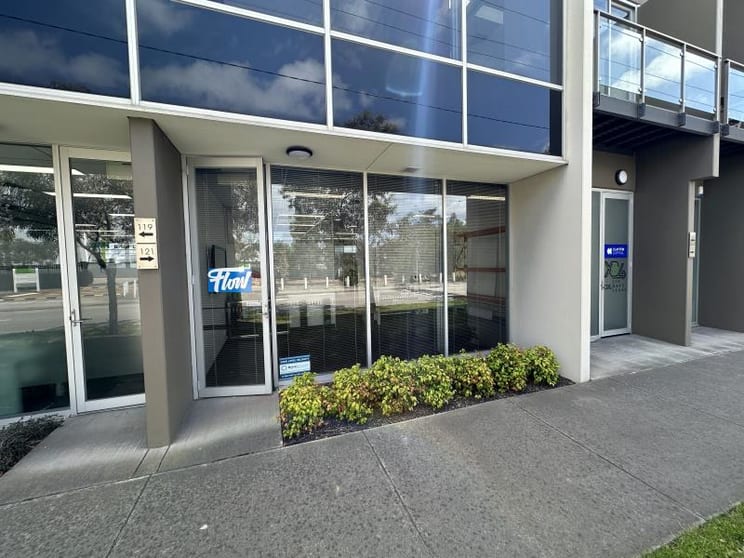 Click to view all images Ground Suite 121/121 - 87 Turner St Port Melbourne VIC 3207 - Image 1