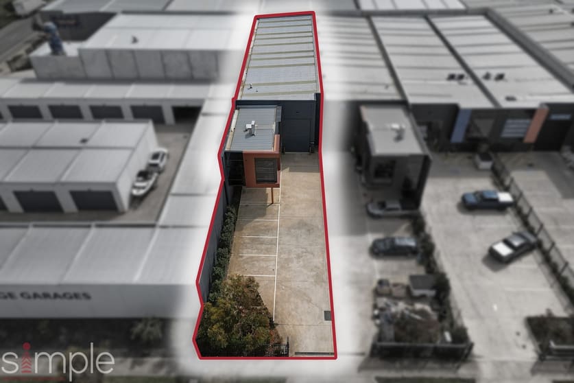 Click to view all images 1/3 Palomo Drive Cranbourne West VIC 3977 - Image 2