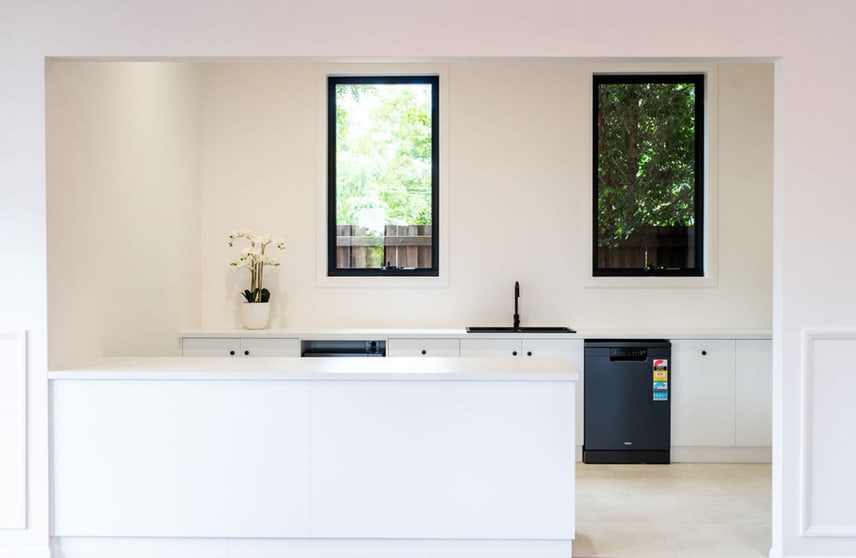Click to view all images 2/100 Herries Street Toowoomba QLD 4350 - Image 2